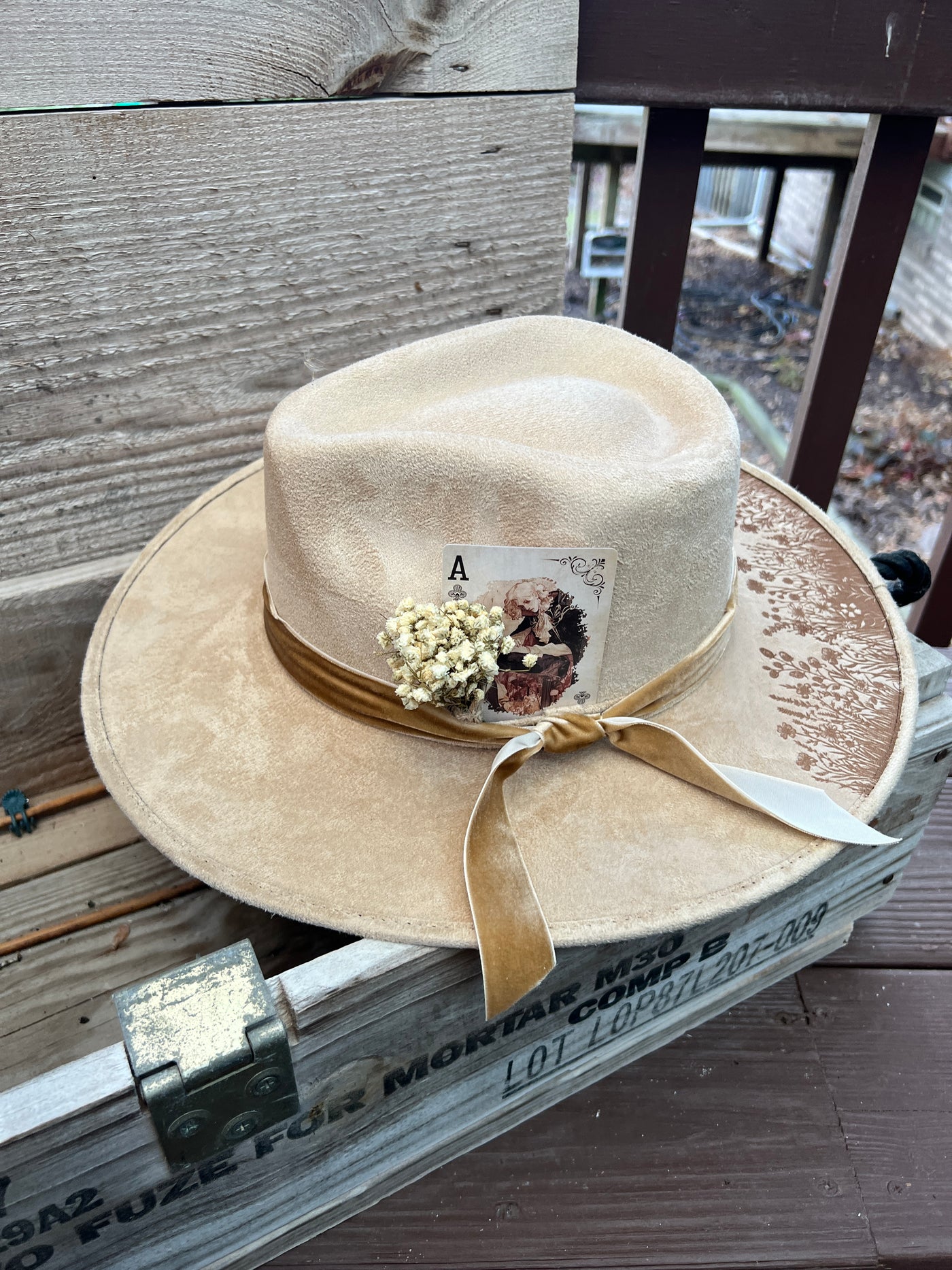 Tan Wildflower Hummingbird Rancher Hat
