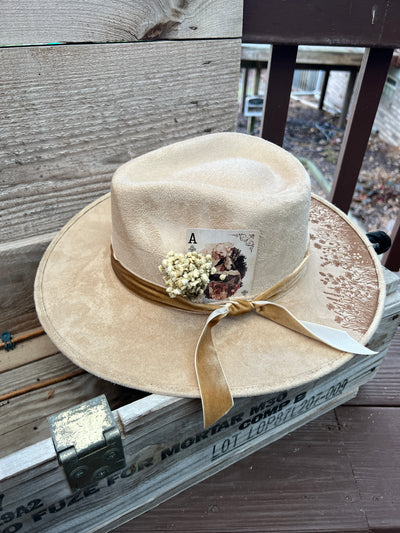 Tan Wildflower Hummingbird Rancher Hat