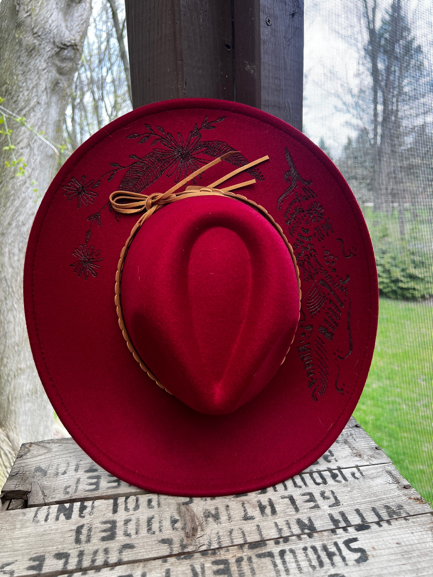 Maroon Red Tribal Scroll Felt Hat