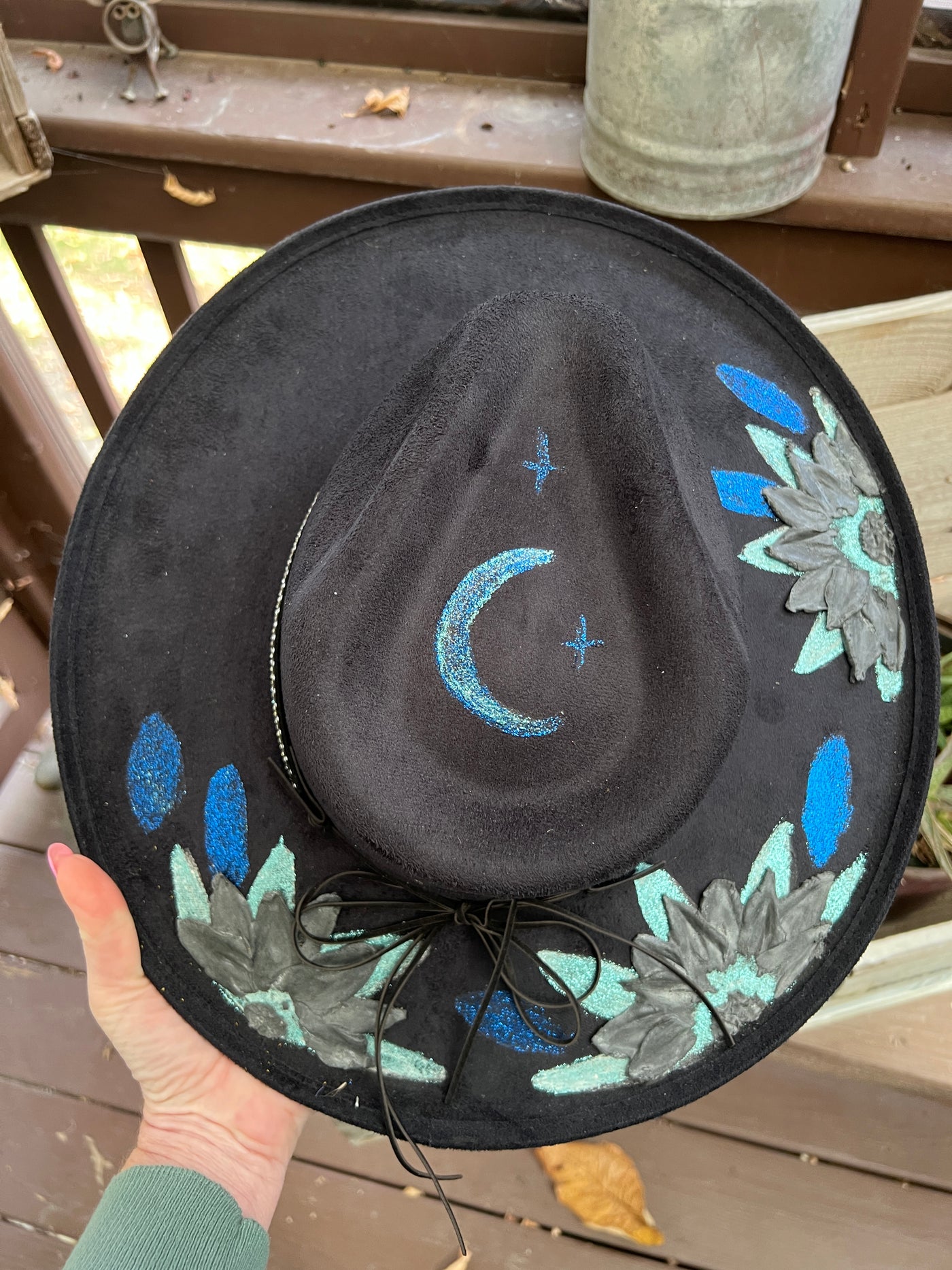 Black Pencil Brim Blue Floral Painted Hat