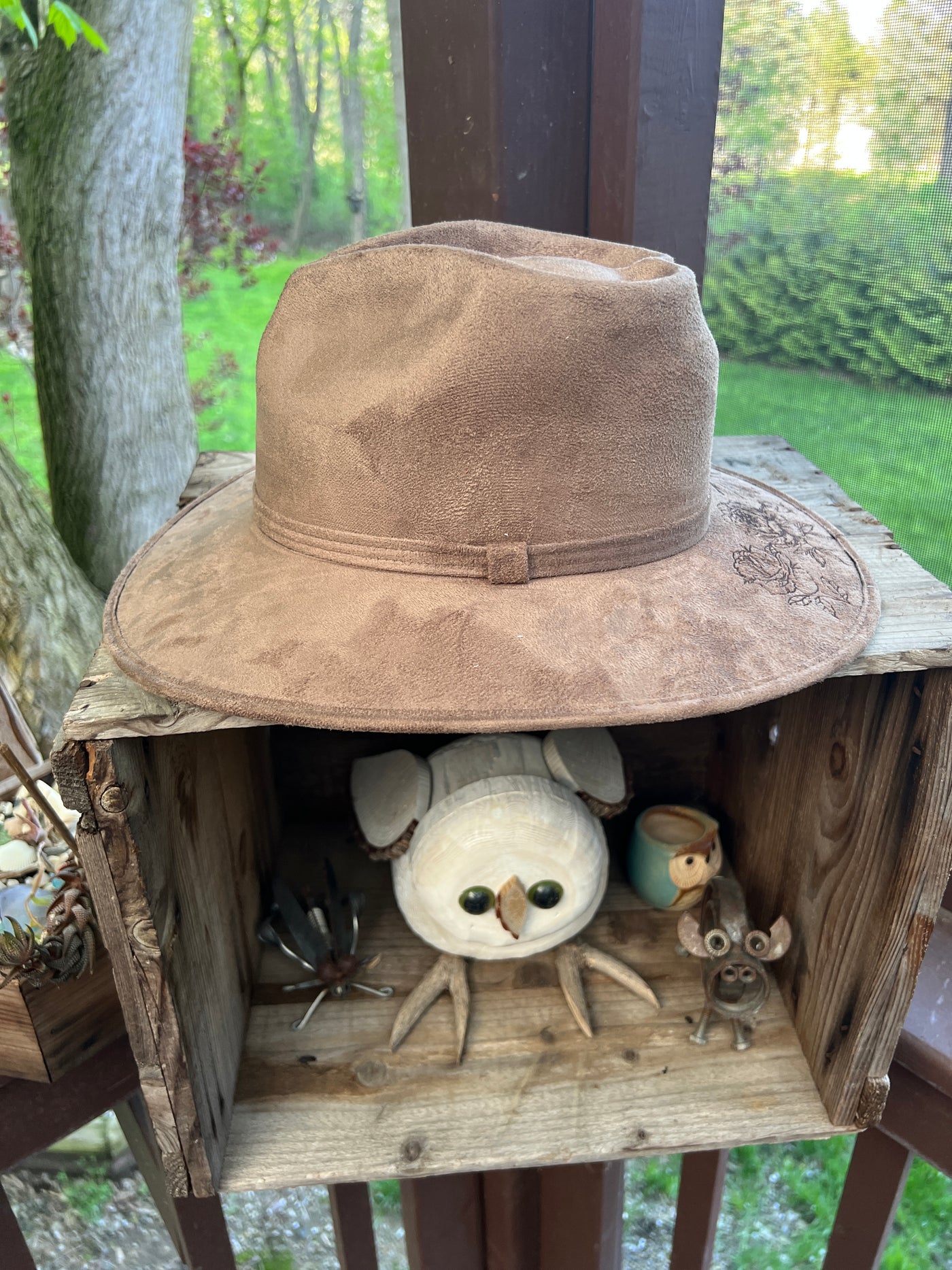 Mushroom Brown Heart Crown floral Hat