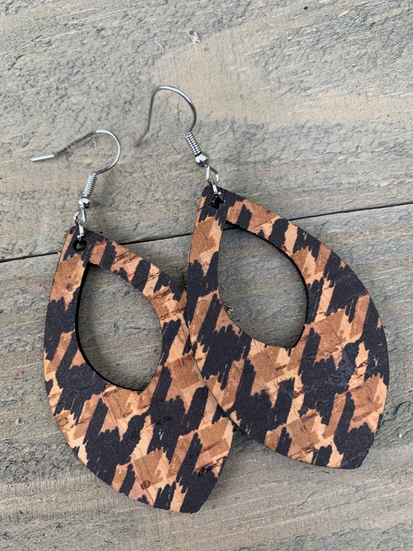 Tan and Black Houndstooth Cork Teardrop Earring - Jill's Jewels | Unique, Handcrafted, Trendy, And Fun Jewelry