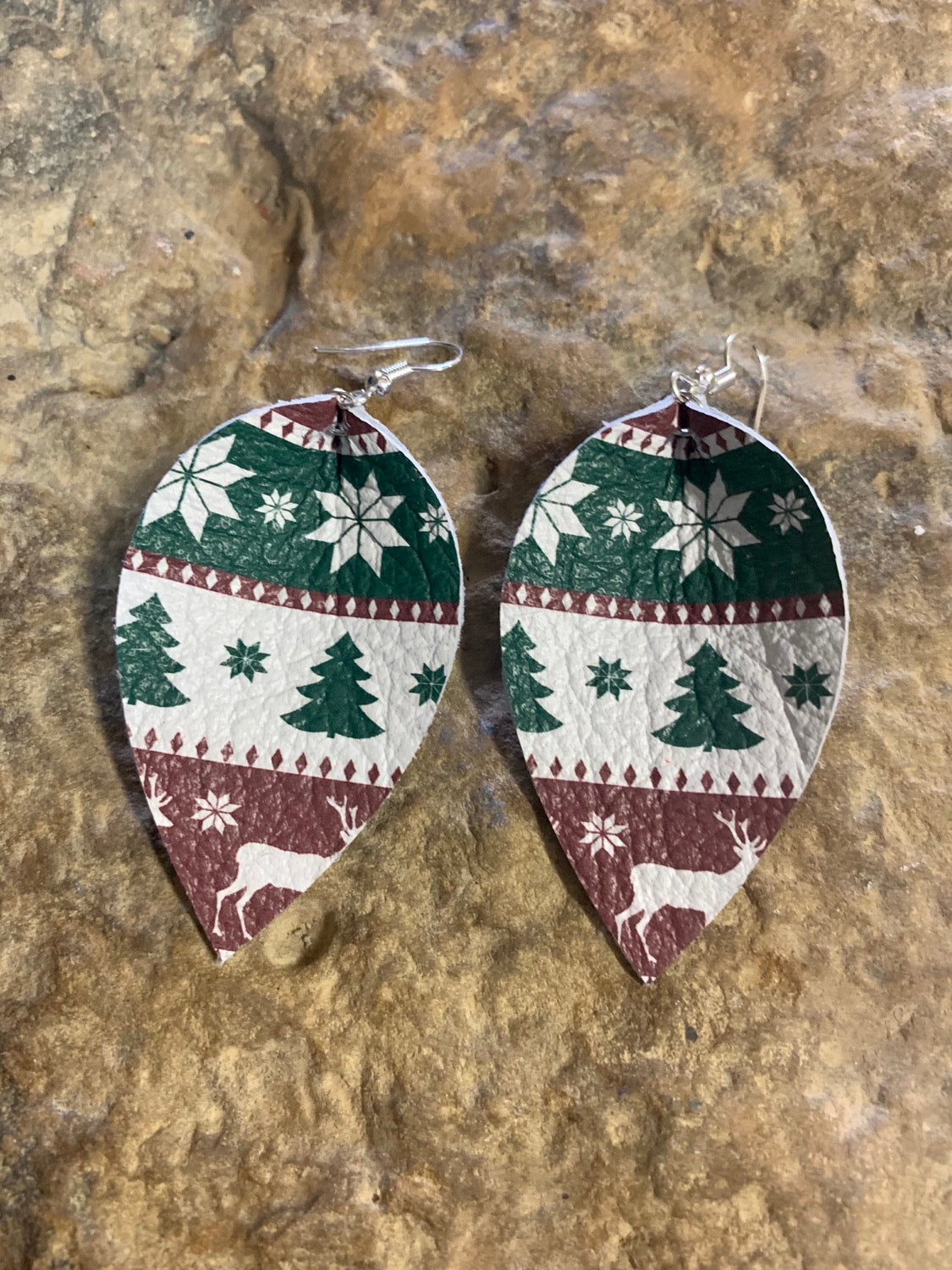 Red and green Christmas sweater earrings - Jill's Jewels | Unique, Handcrafted, Trendy, And Fun Jewelry